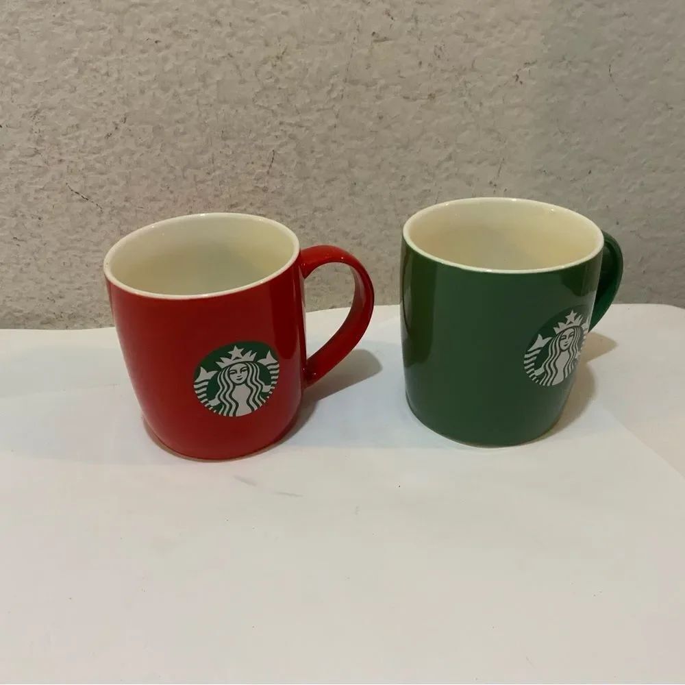 2 Starbucks Coffee Mugs -Ceramic 2021 Red Green Classic Siren Logo, 11 Oz